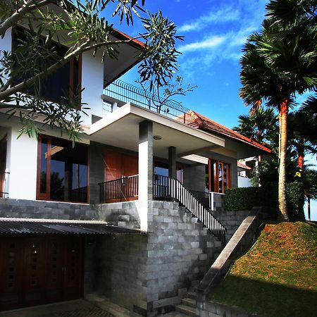 Kencana Villa Dago Bandung Eksteriør bilde
